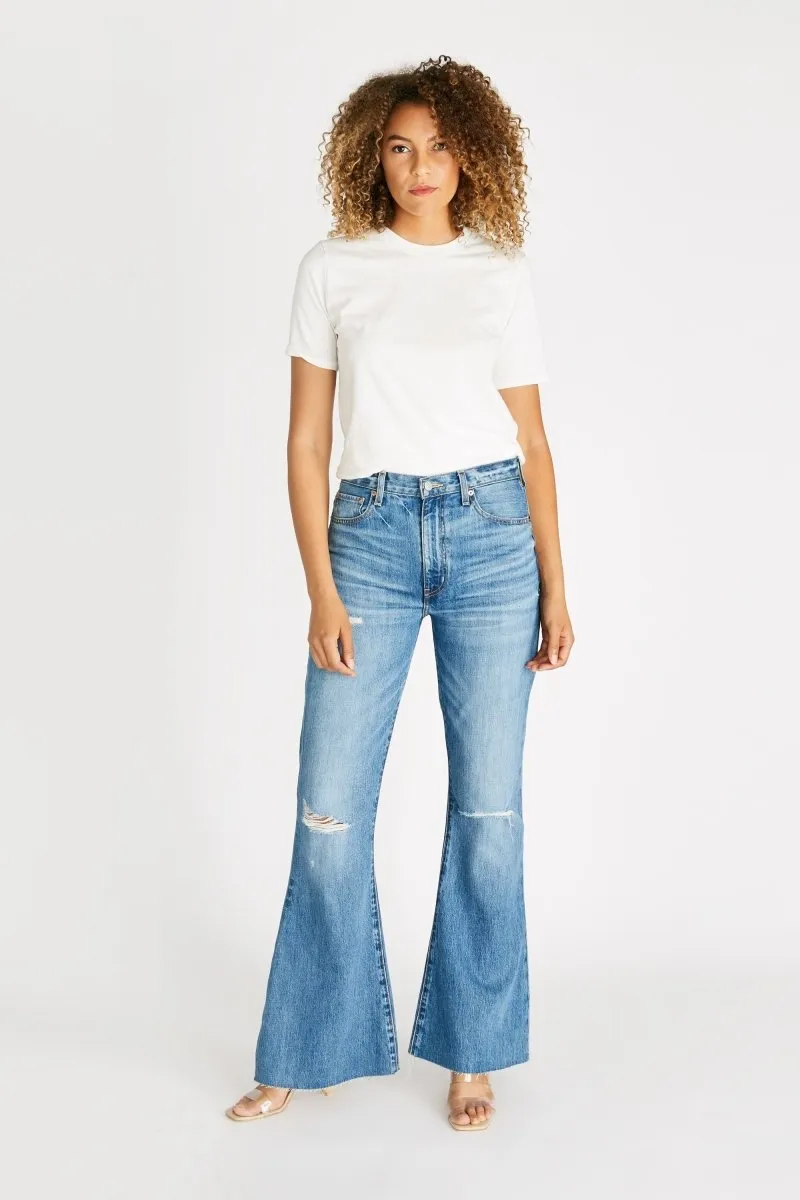 Nina Flare in Fleetwood